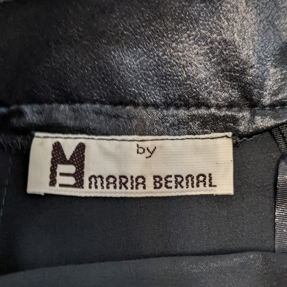 𝅺faux leather looking skirt - Picture 2 of 6